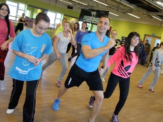 Katus Attilával aerobikoztak - fotó: Sándor Judit