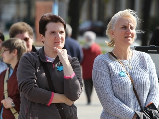 Az autizmus világnapja - Minifesztivál a főtéren - fotó: Sándor Judit