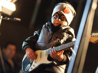 Az autizmus világnapja - Minifesztivál a főtéren - fotó: Sándor Judit