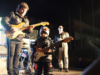 Az autizmus világnapja - Minifesztivál a főtéren - fotó: Sándor Judit