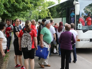 Elindultak a DKKA szurkolók Veszprémbe - fotó: Ónodi Zoltán