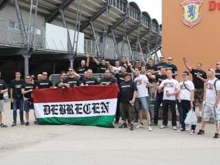 Elindultak a DKKA szurkolók Veszprémbe - fotó: Ónodi Zoltán