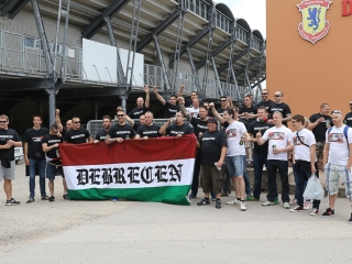 Elindultak a DKKA szurkolók Veszprémbe - fotó: Ónodi Zoltán