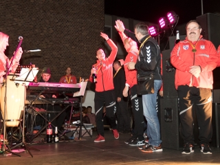 Európa csúcsán a DKKA - A város hazavárta lányait - fotó: Ónodi Zoltán