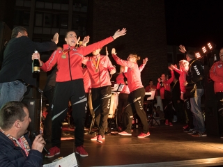 Európa csúcsán a DKKA - A város hazavárta lányait - fotó: Ónodi Zoltán