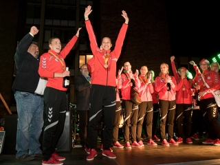 Európa csúcsán a DKKA - A város hazavárta lányait - fotó: Ónodi Zoltán