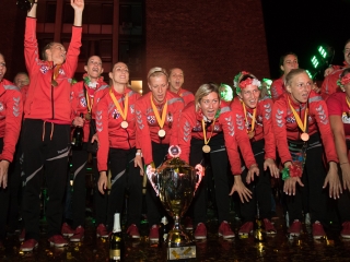 Európa csúcsán a DKKA - A város hazavárta lányait - fotó: Ónodi Zoltán