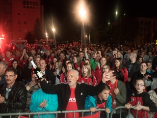 Európa csúcsán a DKKA - A város hazavárta lányait - fotó: Ónodi Zoltán