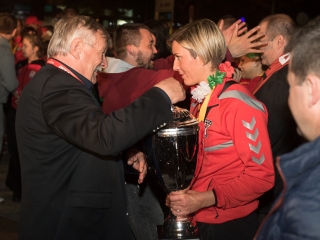 Európa csúcsán a DKKA - A város hazavárta lányait - fotó: Ónodi Zoltán