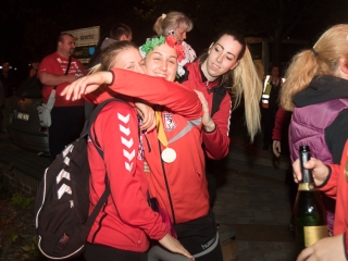 Európa csúcsán a DKKA - A város hazavárta lányait - fotó: Ónodi Zoltán