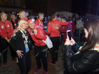 Európa csúcsán a DKKA - A város hazavárta lányait - fotó: Ónodi Zoltán