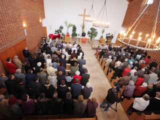 Istentisztelettel ünnepelték a 20 éves Evangélikus Templomot - fotó: Sándor Judit