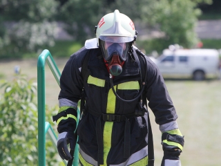 Tűzoltók lépcsőfutó versenye - fotó: Sándor Judit