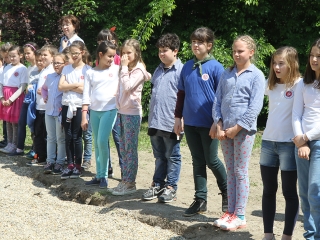 Móricz - Birtokba vették a gyerekek az új játszóteret - fotó: Sándor Judit