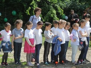 Móricz - Birtokba vették a gyerekek az új játszóteret - fotó: Sándor Judit