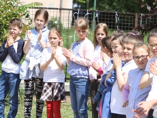 Móricz - Birtokba vették a gyerekek az új játszóteret - fotó: Sándor Judit