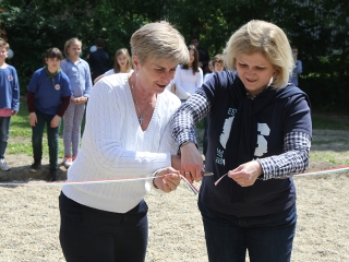 Móricz - Birtokba vették a gyerekek az új játszóteret - fotó: Sándor Judit