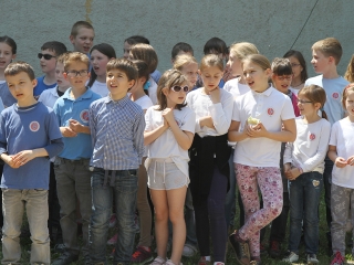 Móricz - Birtokba vették a gyerekek az új játszóteret - fotó: Sándor Judit