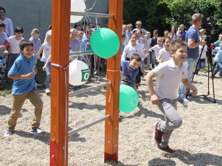 Móricz - Birtokba vették a gyerekek az új játszóteret - fotó: Sándor Judit