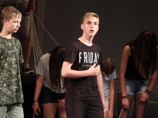 Ádámok és Évák - Színpadon az Odösszeia - fotó: Sándor Judit