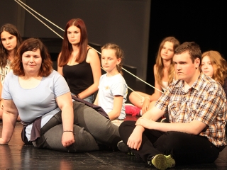 Ádámok és Évák - Színpadon az Odösszeia - fotó: Sándor Judit