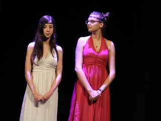 Ádámok és Évák - Színpadon az Odösszeia - fotó: Sándor Judit