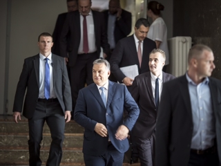 Miniszterelnöki látogatás Dunaújvárosban - fotó: 