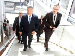 Miniszterelnöki látogatás Dunaújvárosban - fotó: 