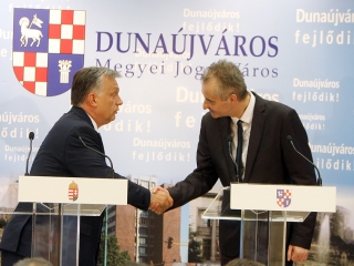 Miniszterelnöki látogatás Dunaújvárosban - fotó: 