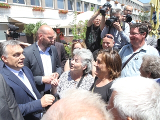 Miniszterelnöki látogatás Dunaújvárosban - fotó: 