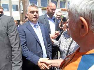 Miniszterelnöki látogatás Dunaújvárosban - fotó: 