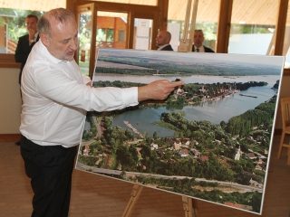 Miniszterelnöki látogatás Dunaújvárosban - fotó: 