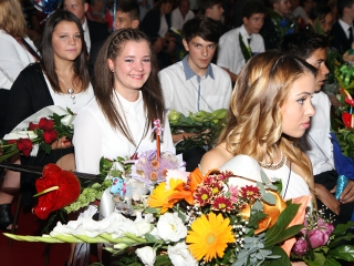 Elballagtak a Dózsa iskola végzősei - fotó: Sándor Judit