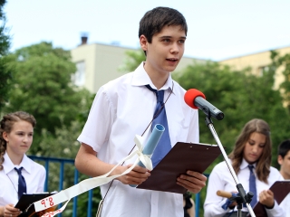 Ballagás a Petőfiben - fotó: Sándor Judit