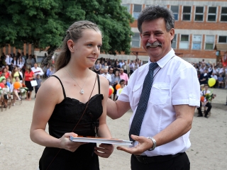 Ballagás a Petőfiben - fotó: Sándor Judit