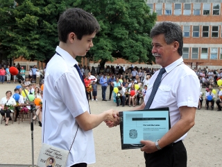 Ballagás a Petőfiben - fotó: Sándor Judit