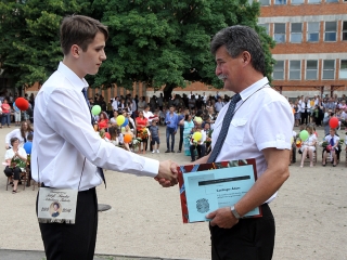 Ballagás a Petőfiben - fotó: Sándor Judit