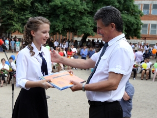 Ballagás a Petőfiben - fotó: Sándor Judit