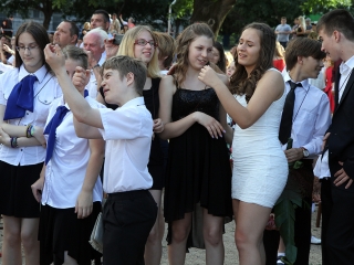 Ballagás a Petőfiben - fotó: Sándor Judit