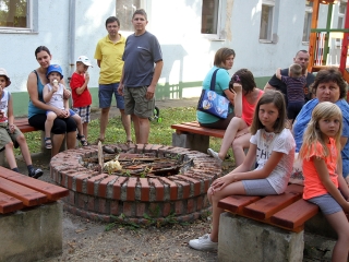 Játszótéravatás Újtelepen - fotó: Sándor Judit