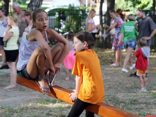 Játszótéravatás Újtelepen - fotó: Sándor Judit