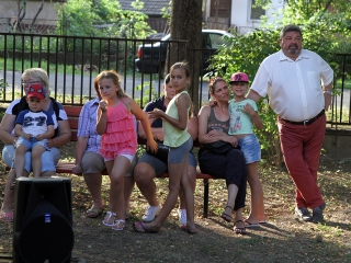 Játszótéravatás Újtelepen - fotó: Sándor Judit