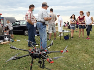 Földön és levegőben - Repülőnap 2016, Kisapostag - fotó: Sándor Judit