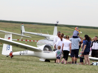 Földön és levegőben - Repülőnap 2016, Kisapostag - fotó: Sándor Judit