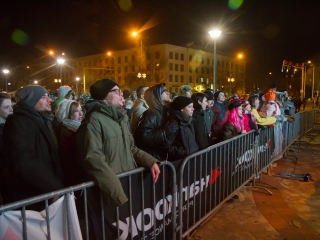 Szilveszteri utcabál a Főtéren - fotó: Ónodi Zoltán