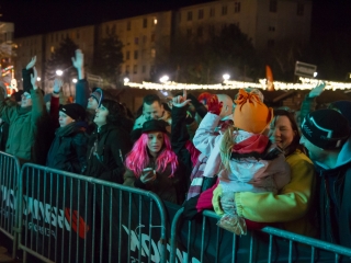 Szilveszteri utcabál a Főtéren - fotó: Ónodi Zoltán