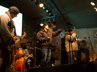 Szilveszteri utcabál a Főtéren - fotó: Ónodi Zoltán