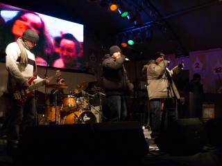 Szilveszteri utcabál a Főtéren - fotó: Ónodi Zoltán