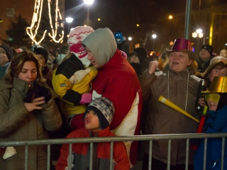 Szilveszteri utcabál a Főtéren - fotó: Ónodi Zoltán