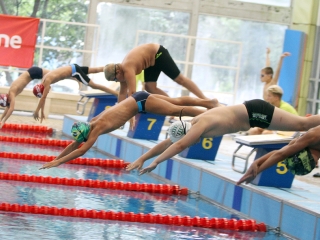 Régiós úszóverseny a Fabó Éva Sportuszodában - fotó: Sándor Judit
